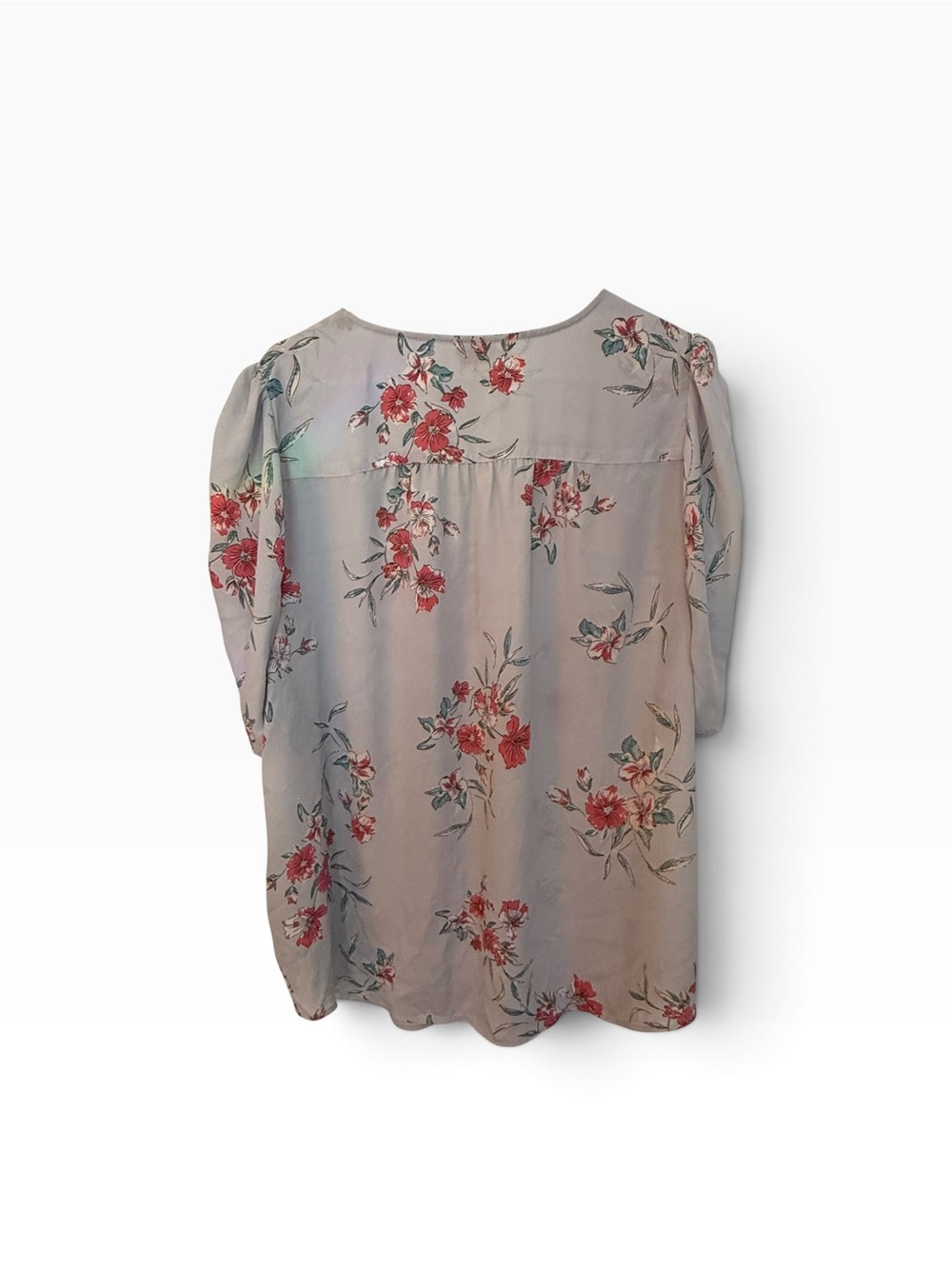 torrid Georgette Floral V-Neck Grey Short Ruched Sleeve Top - Picture 4 of 8